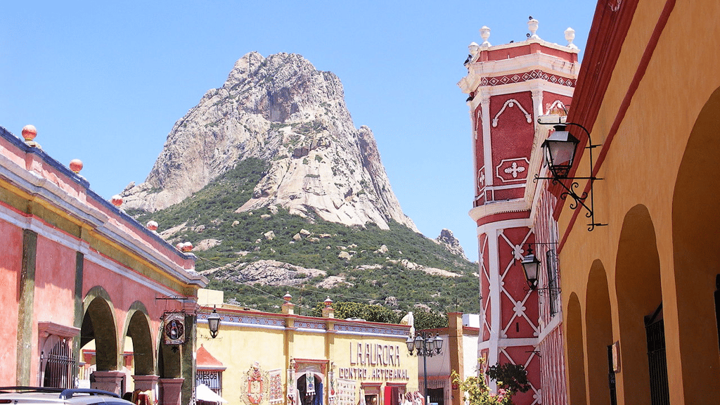 Feria de Arte, Queso y Vino en Peña de Bernal