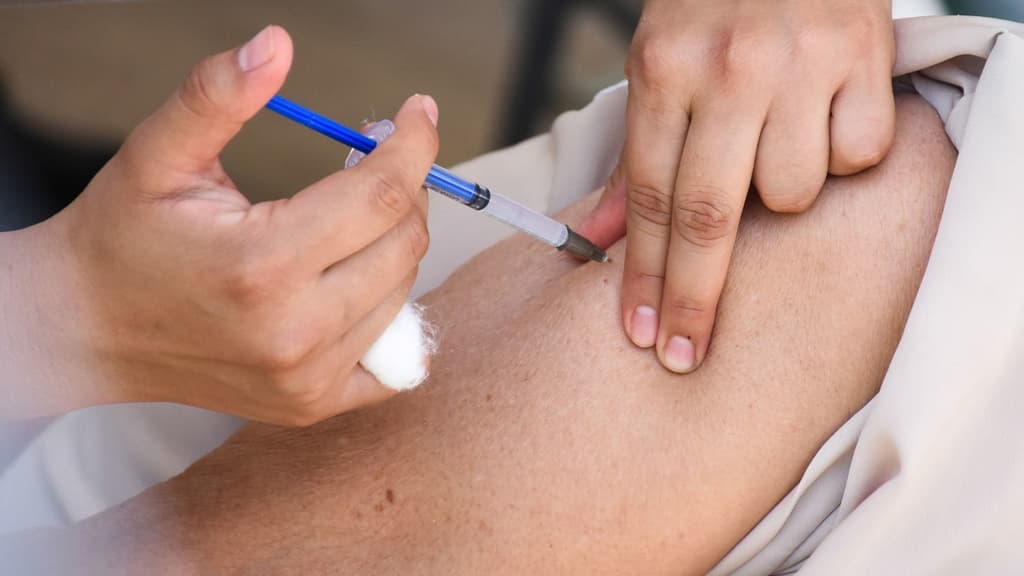 vacunación de personas de 40 a 49