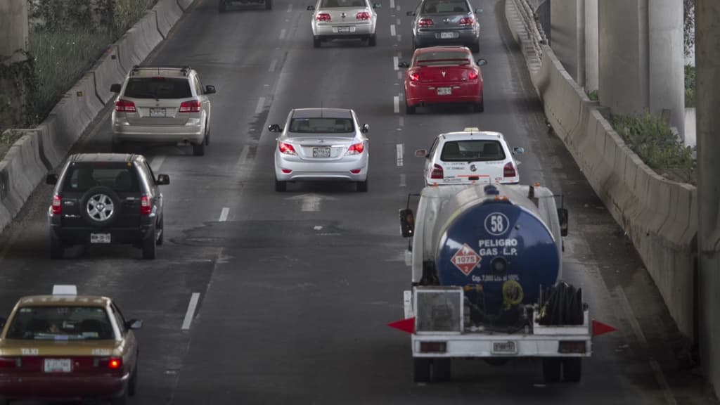 socavón en Periférico Sur