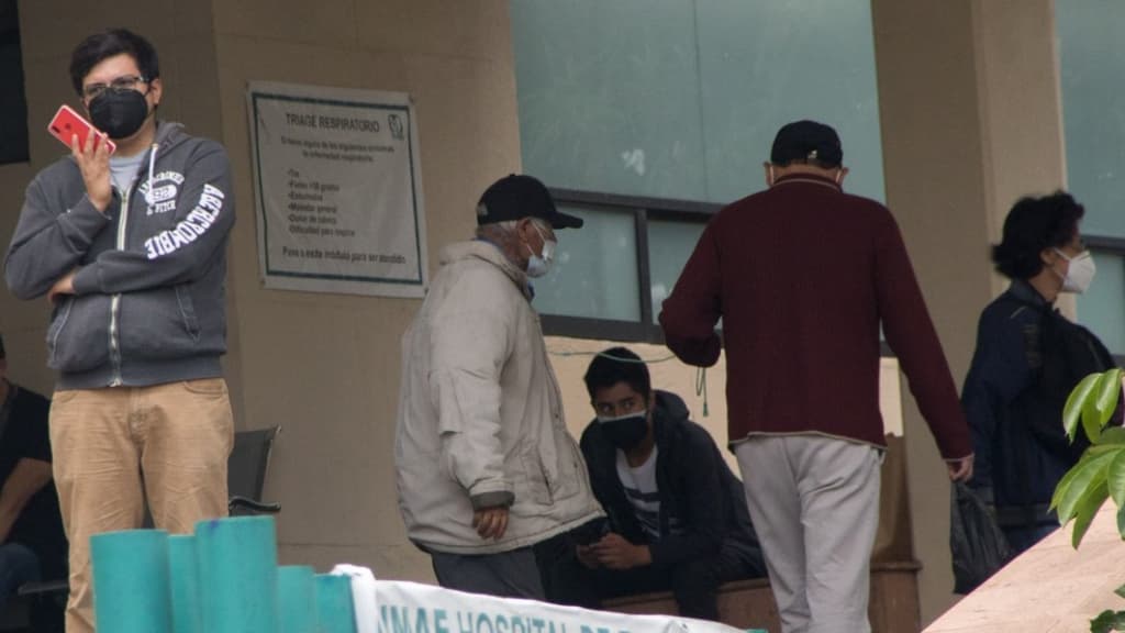 hospitales saturados en CDMX