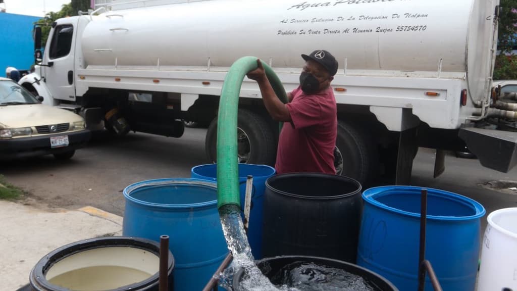 suministro de agua en Iztapalapa