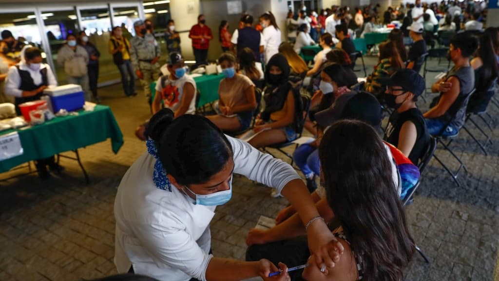 Vacunación de 15 a 17 años en Tlalnepantla