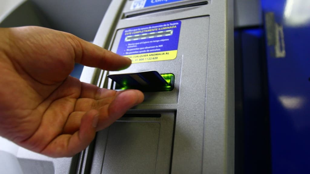 impuestos por depósitos en efectivo