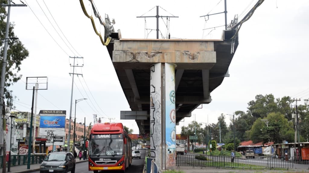 nuevas grietas en la Línea 12