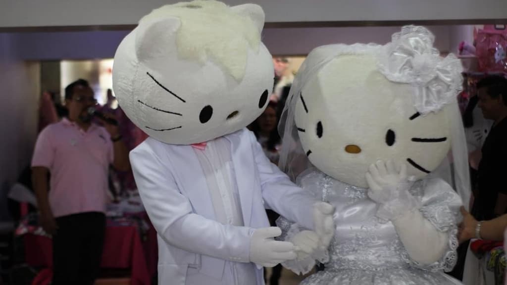 ¡Prepara tu vestido o traje! Habrá bodas estilo Hello Kitty.