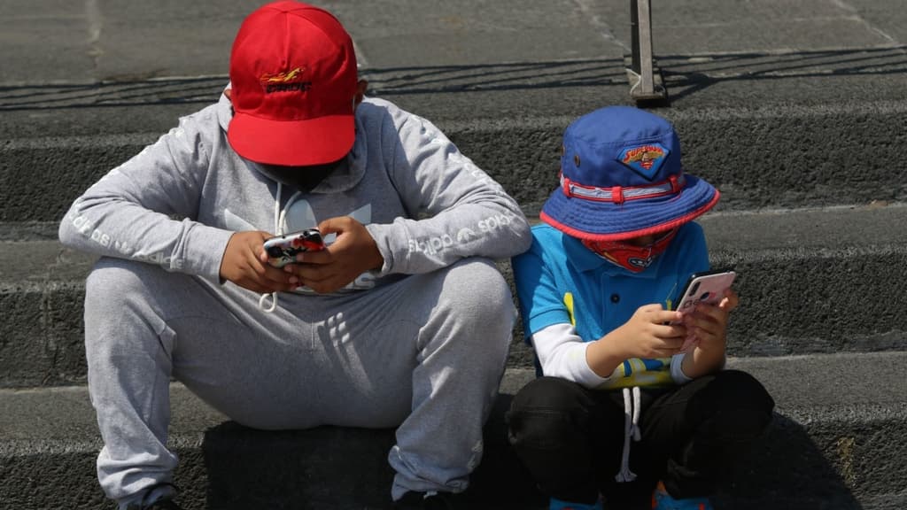 estrabismo por uso excesivo de tabletas y celulares