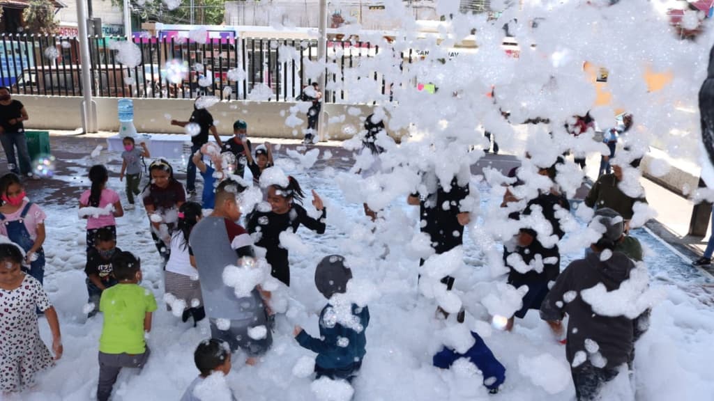 fiestas de espuma en Tláhuac