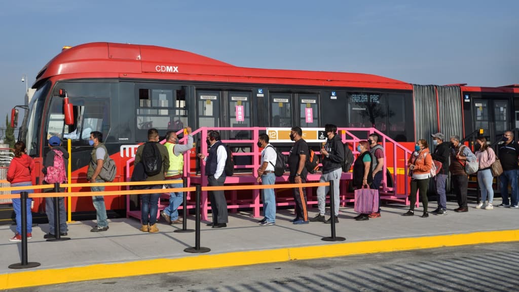 servicio emergente Línea 12