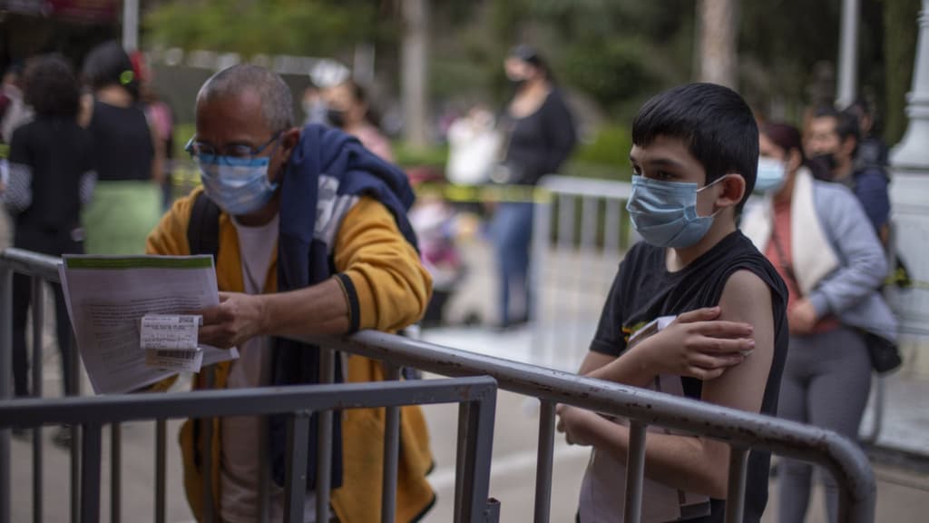 vacunación a personas de 12 años en adelante