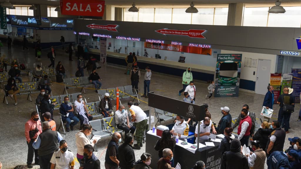 vacunación covid en Terminal de Autobuses