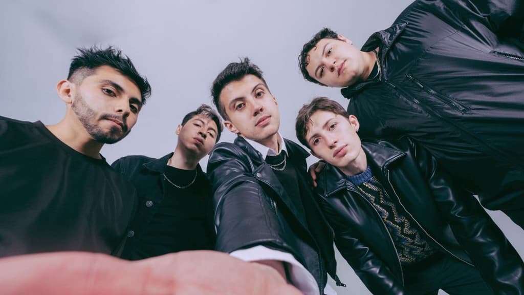 Lika Nova: indie pop-rock colombiano para bailar las tristezas.