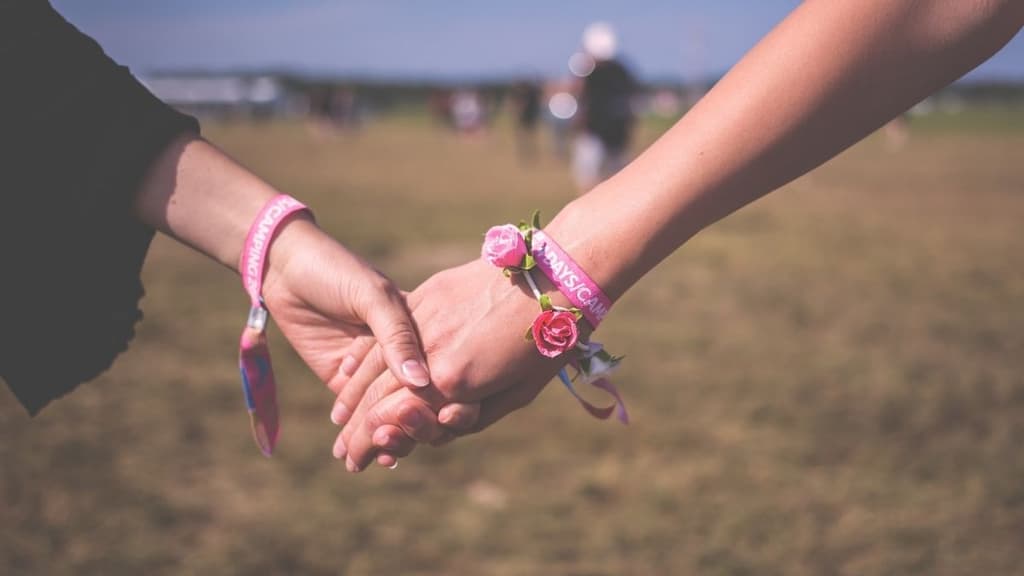 5 series LGBTIAQ+ que nos inspiran a amar libremente