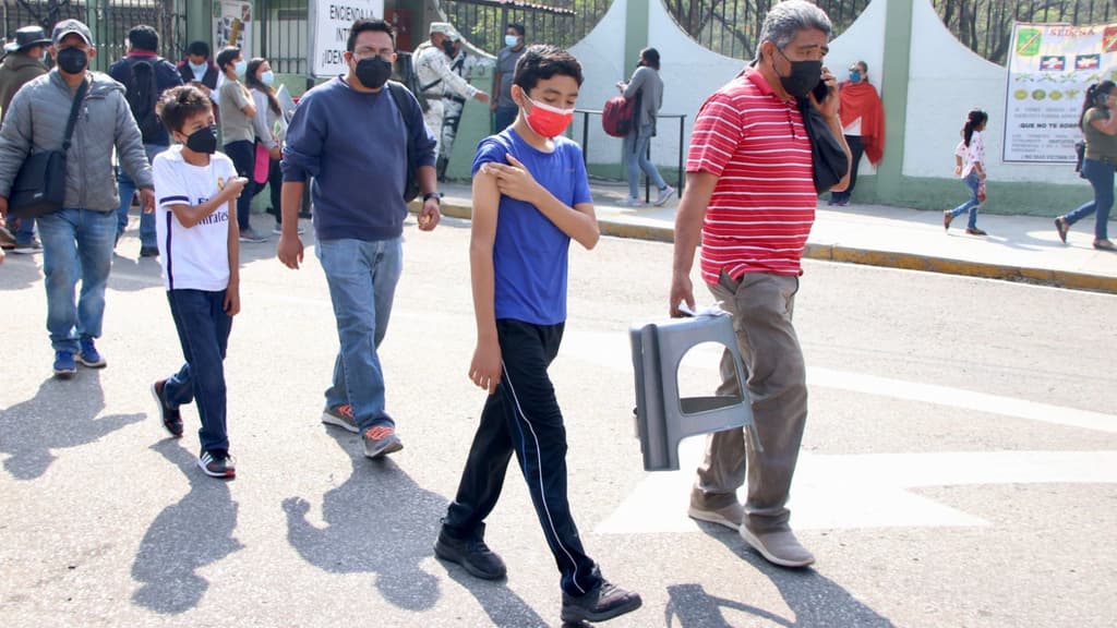 vacunación de 12 años y más en Ecatepec