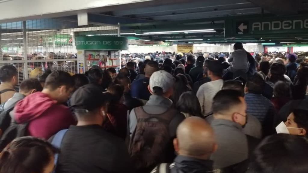aglomeraciones en el Metro de CDMX