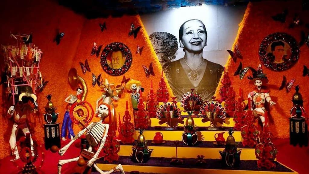 La ofrenda de muertos del Museo Dolores Olmedo ya tiene nueva sede.