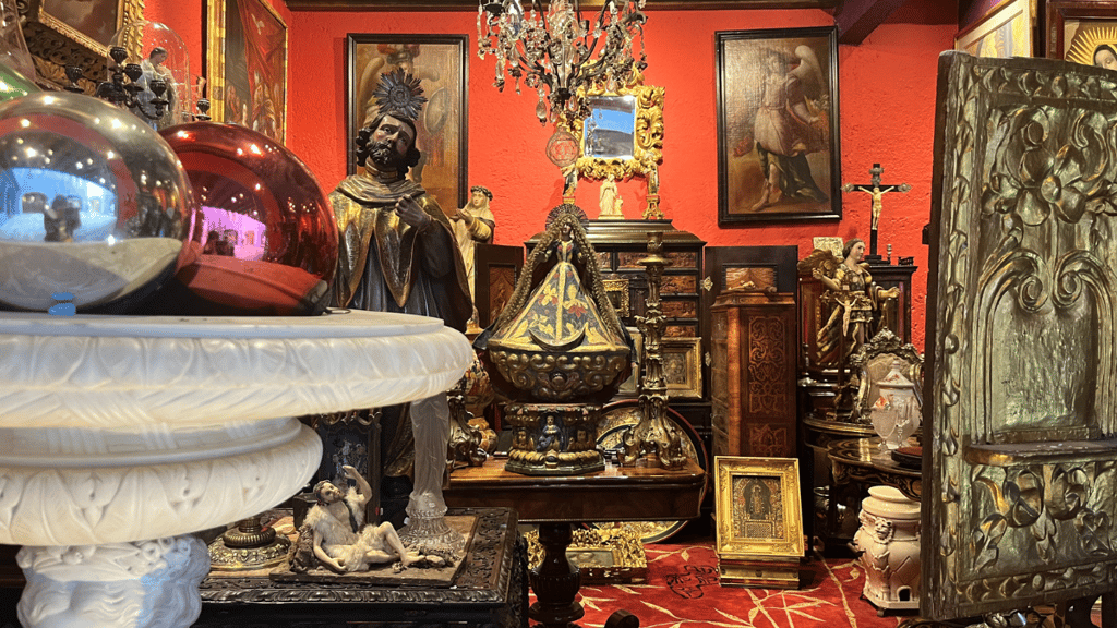 Centro de Antigüedades Plaza del Ángel