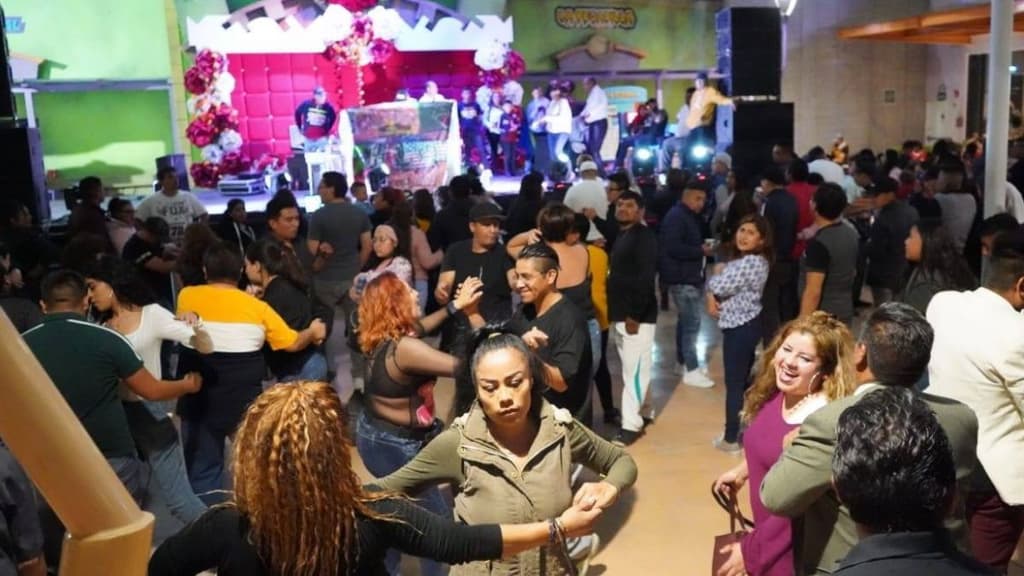 Posada y baile sonidero en Iztapalapa.
