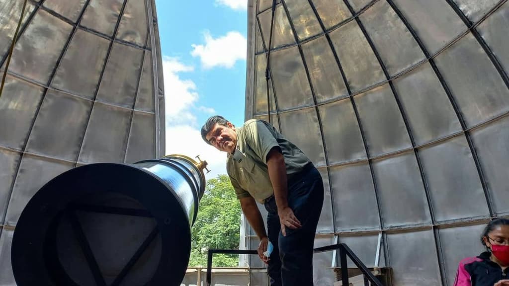 Galáctico Bazar llega con funciones en un planetario, meteoritos reales y más