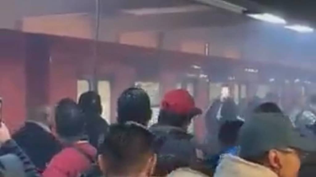 Retrasos en el Metro de CDMX hoy