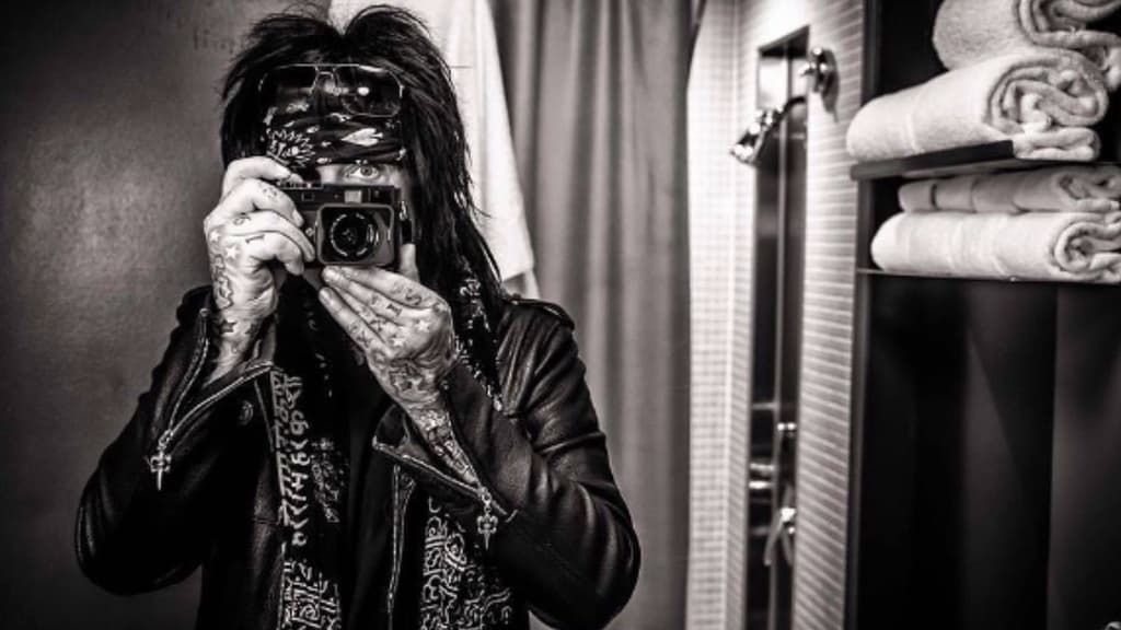 Nikki Sixx, bajista de Mötley Crüe capturó escenas cotidianas de la CDMX.