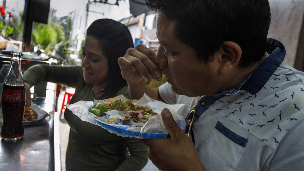 cenar garnachas UNAM