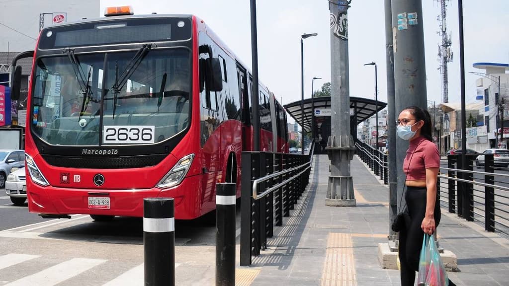 Cierre de estaciones de la Línea 5 del Metrobús