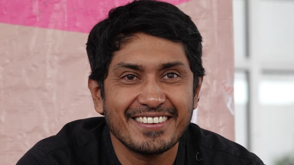 Tenoch Huerta pone pausa a Poder Prieto.