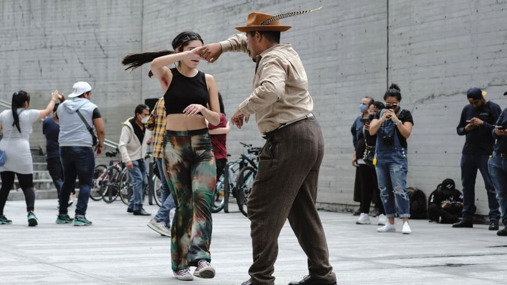 Arriba del norte, noche de cumbias.