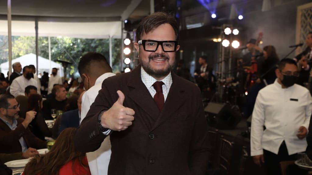 Aleks Syntek dará concierto en CDMX.