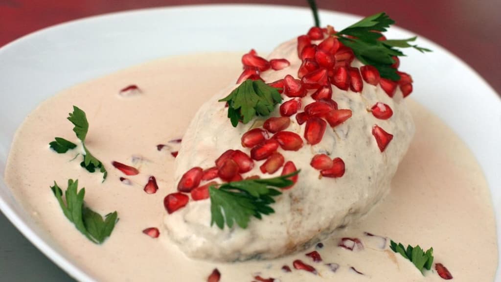 Chiles en nogada exóticos en CDMX.