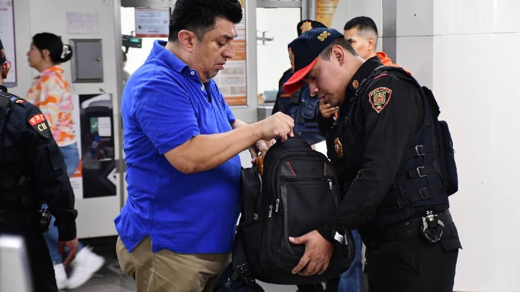 Metro de CDMX implementa operativo Cometa contra la pirotecnia en estas fiestas patrias