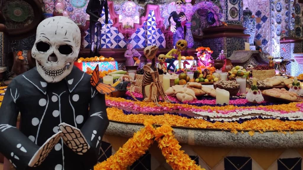 Festival Artesanal y Cultural de Calaveras y Catrinas