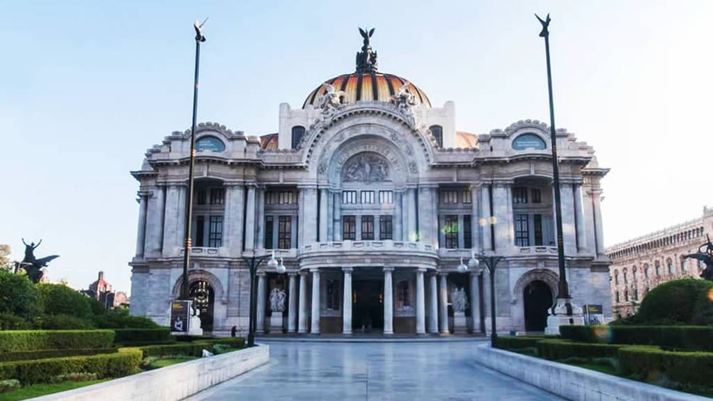 Cierran Palacio de Bellas Artes