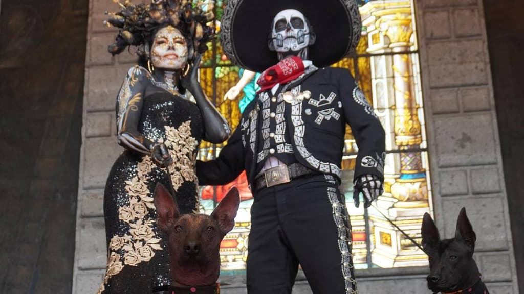 Pasarela de Catrinas en San Ildefonso