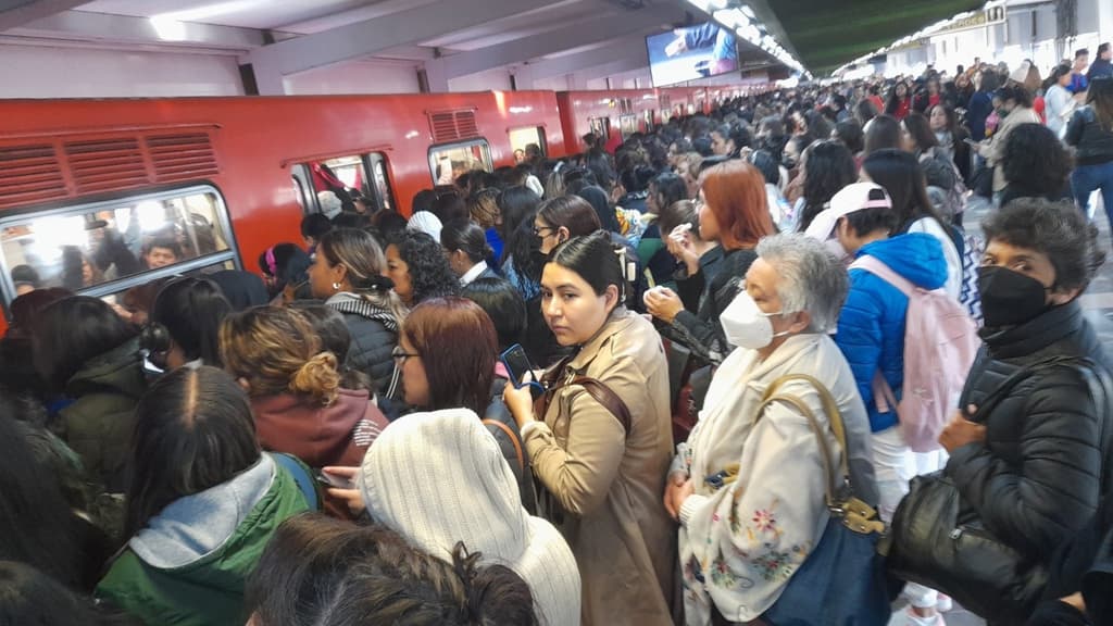 ¿Cómo va el Metro hoy en CDMX? Retrasos en la Línea 3 y B