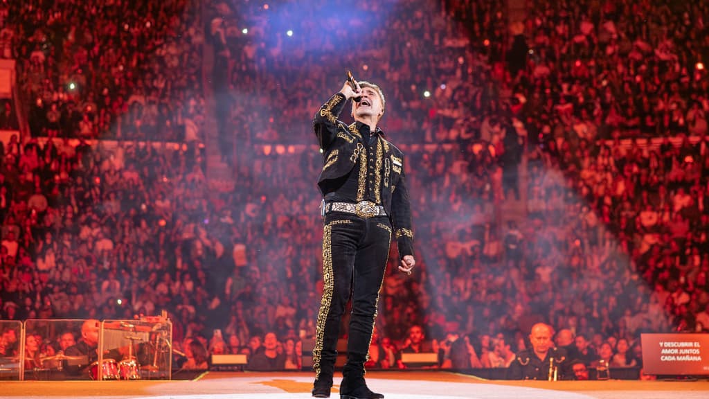 Alejandro Fernández anunció su regreso a La Plaza de Toros CDMX en octubre 2024