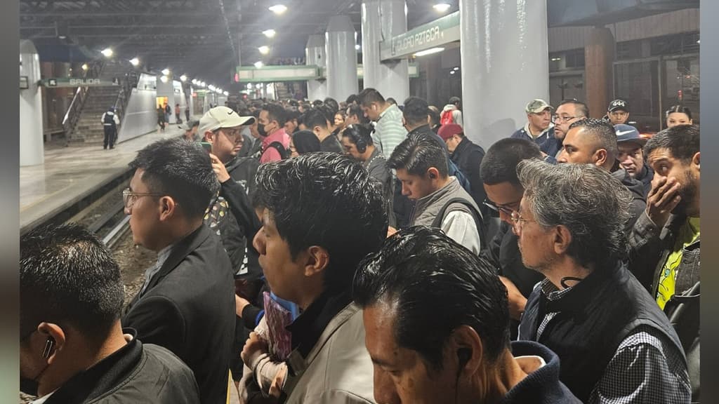 Metro de CDMX hoy: Retrasos en Línea B, marcha lenta en Línea 12