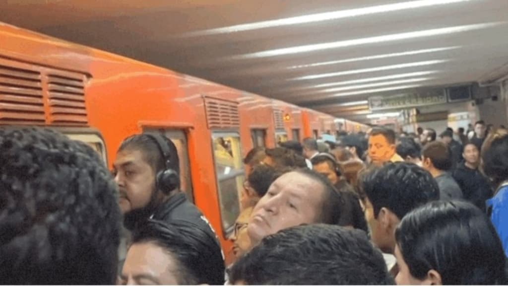 Metro CDMX hoy 5 de abril: reportan caos en Línea 3