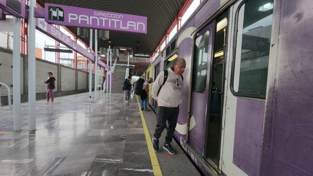 Reabre Línea A del Metro de Pantitlán a La Paz