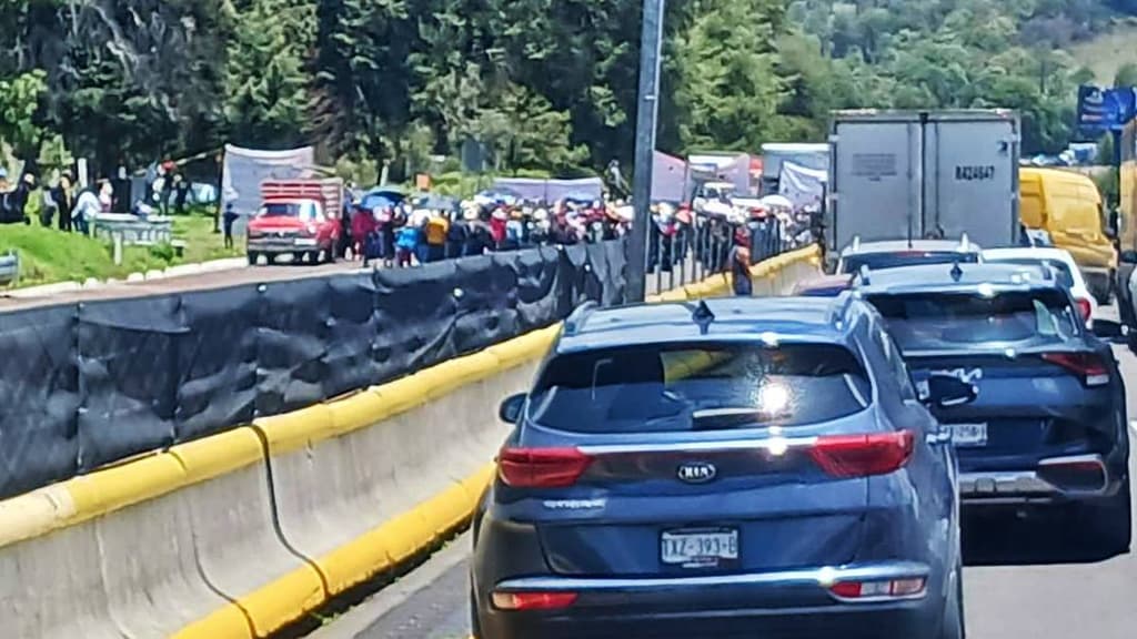 Cierre de la autopista México-Puebla