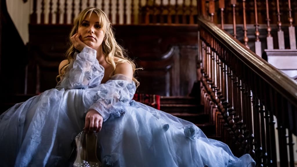 La venganza de Cenicienta: cuando el clásico cuento de hadas se convierte en un sangriento slasher