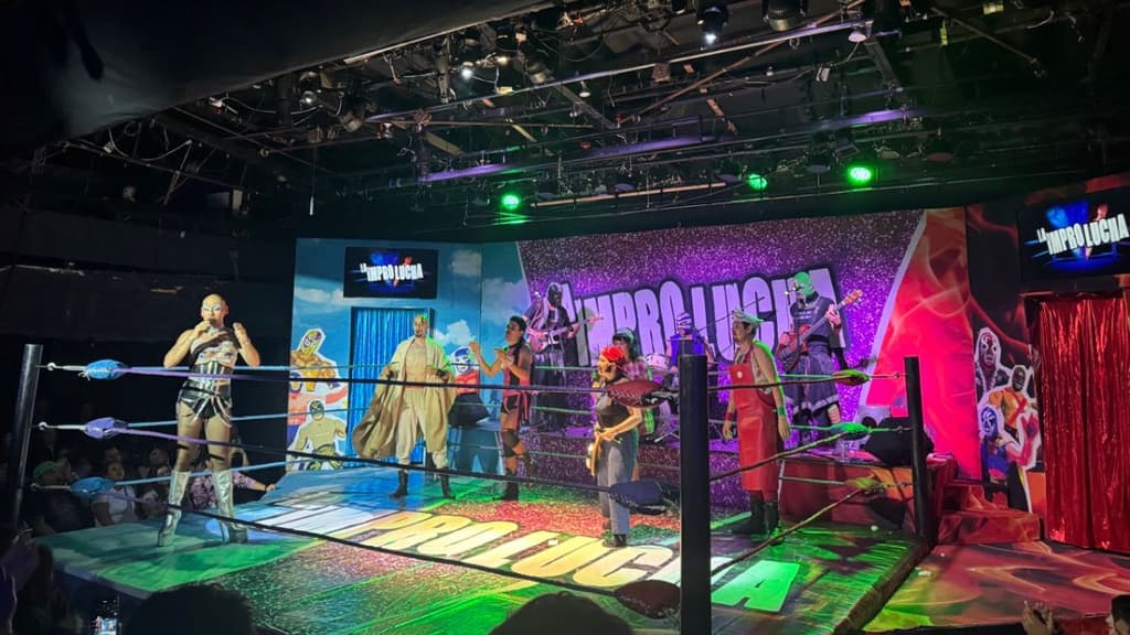 La Improlucha celebra 18 años de risas, luchas y música