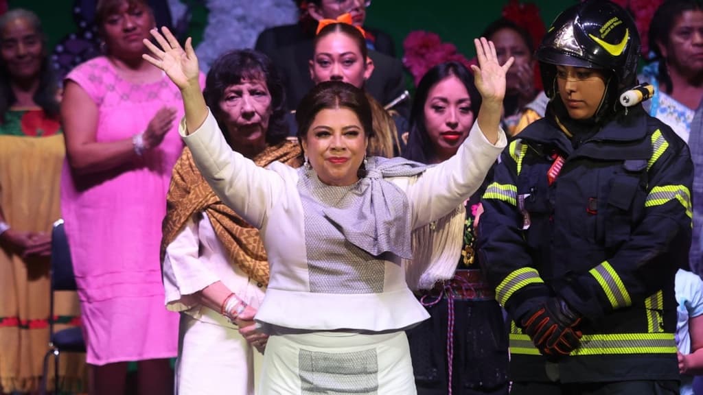 Clara Brugada presenta sus promesas de gobierno