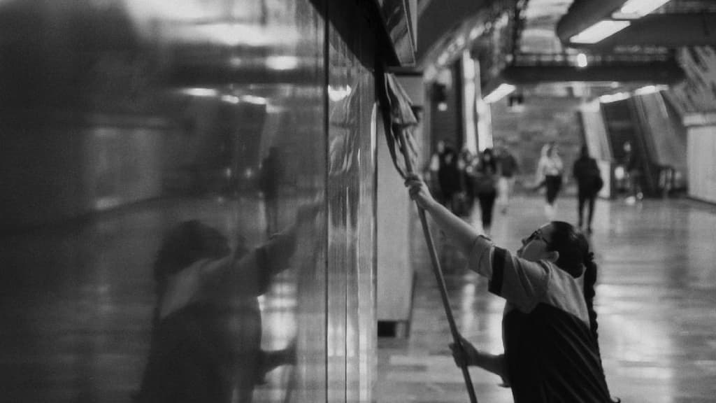 Documental tratado de invisibilidad de Luciana Kaplan