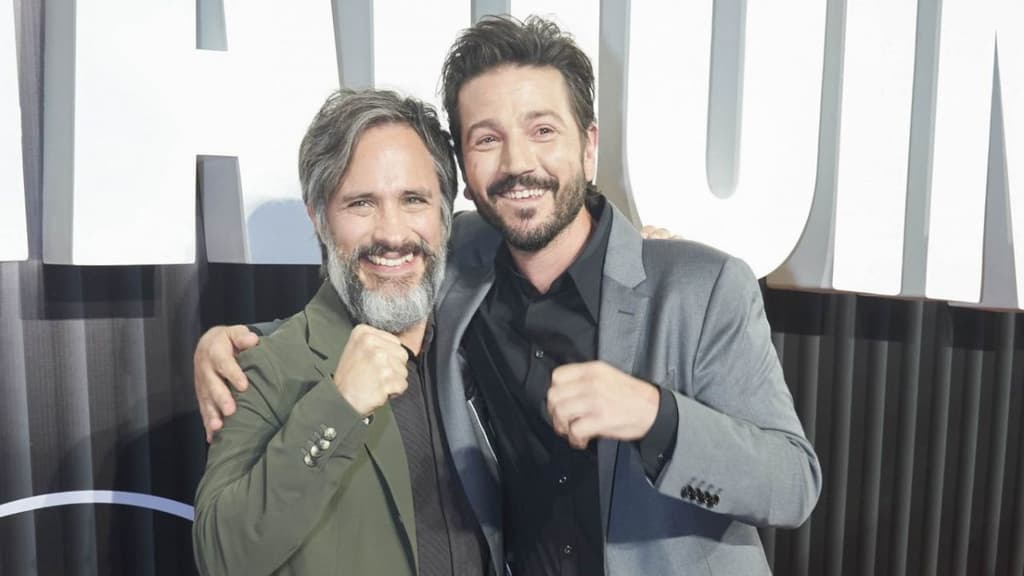 Gael García y Diego Luna dobles.