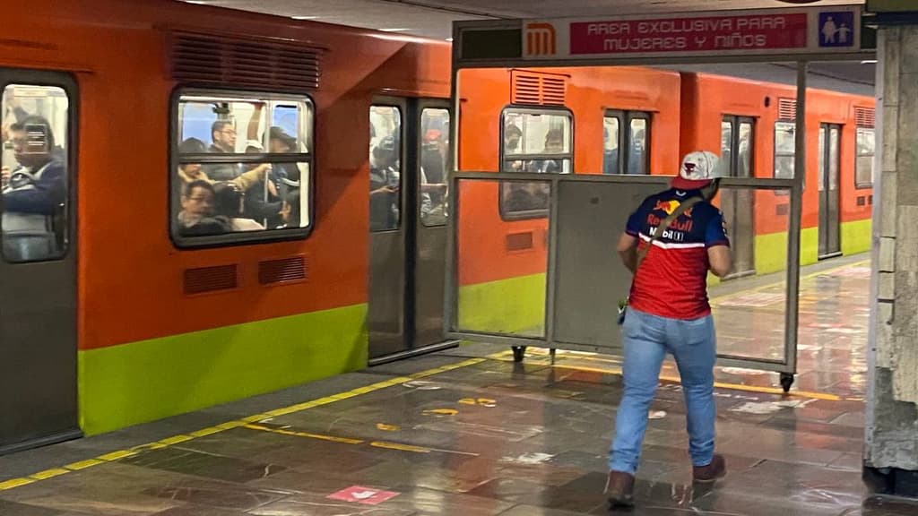 Invasión de espacios exclusivos para mujeres en el transporte público de CDMX