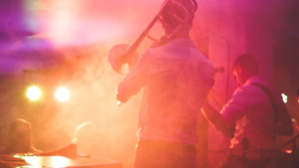 Celebra la Navidad con jazz en vivo en el Mirador Torre Latino | Foto: Canva