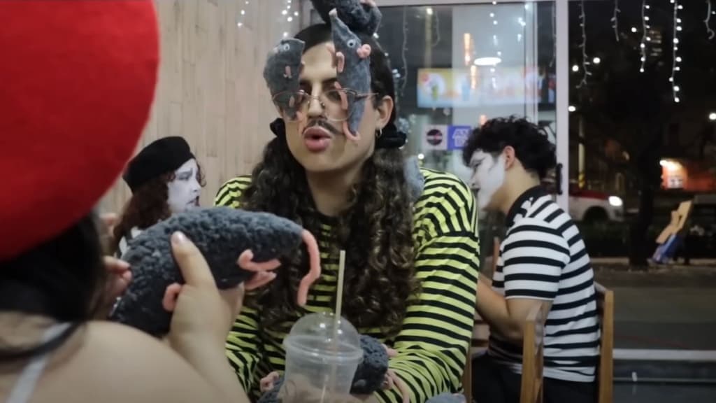 Johanne Sacreblue: Una película muy francesa, entrevista.