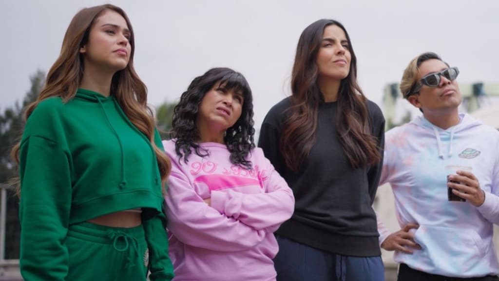 Qué huevos, Sofía: Una comedia sobre jefes tóxicos, caos y mujeres imparables