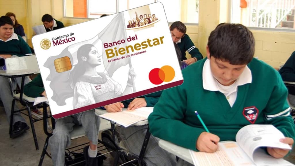 Entrega de tarjetas de la beca rita cetina y benito Juárez